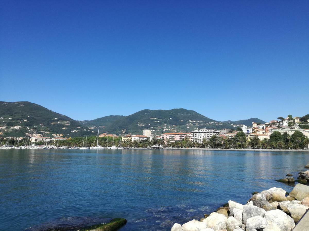 Ferienwohnung La Pietra Del Golfo La Spezia Exterior foto